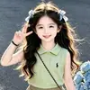 Conjunto de Polo para Niña Ropa Infantil Coreana 2026 Verano Nuevo Casual Bordado Chaleco Elegante Conjunto de Dos Piezas Moderno