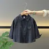 1665 Camisa Xadrez Infantil Estilo Primavera Jaqueta Casual Infantil Nova Estilosa Moda Primavera e Outono para Bebês Tendência de Camisa
