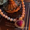Colar de pérolas de contraste frisado com esmalte vintage ocidental Antigo vintage Love Light Luxury Chinese Style Colar