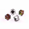 Agite o som rede de mão rápida vermelha plana três-dimensional quadrado prego broca brincos material de produção cristal vidro Broca quadrada cor colorida