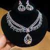 ¡Precioso y deslumbrante! Collar con colgante de flor de circón y gota de agua, cadena para la clavícula estilo corte vintage, joyería de lujo ligero y sensación de alta gama