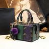 Bolsa Feminina de Couro Genuíno 2023 Tendência Versátil Tote para Mãe Bolsa de Compras Encantadora Bolsa Quadrada de Ombro Único Estilo Retrô