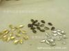 Accesorios de joyería DIY 4 * 7MM cobre puro pequeña hoja flor colgante mini borla pequeños adornos