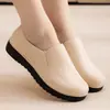 Zapatos populares de PVC para madres de mediana edad y ancianos, cómodos para usar al aire libre, antideslizantes, de suela blanda, mocasines de trabajo impermeables