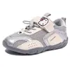 Zapatos para Niños Zapatos de Skate para Niñas 2026 Nuevo Otoño Suela Suave Transpirables Zapatos Deportivos para Niños Niñas Versátiles Antideslizantes Zapatos de Entrenamiento Alemanes