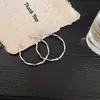 Brincos Circulares Elegantes Estilo Hong Kong Retro para Mulheres Leve Luxo High-end Moda Brincos Design de Nicho Único Versátil