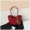 2026 Bolso Tote Casual Nuevo con Textura Simple, Bolso de Gran Capacidad Moderno y Tendencia, Bolso de Hombro para Mujer Color Sólido Personalizado