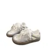 Tênis Branco para Mulheres, Sapatos Respiráveis de Malha para Verão e Outono, Sapatos Versáteis para Combinar com Saias, Tênis de Treino Casual Alemão de Nicho
