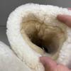 Botas de Neve Femininas 2025 Outono e Inverno Novo Estilo Forradas com Lã Couro Espessado e Pelo Integrados Sapatos de Algodão Grandes Nordestinos Cano Alto Quentes Botas de Neve