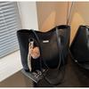 Moda Transfronteiriça Bolsa Tote de Alta Qualidade e Grande Capacidade Bolsa Feminina 2025 Nova Bolsa Feminina para o Dia a Dia Bolsa de Ombro/Axila