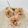 Valle de Huaxi 2026 Nueva Colección: Arreglos en tonos marrones, Serie de 2.5 Yuan, Venta al por mayor de flores artificiales para lugares de boda