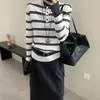 Suéter de punto con botones y cuello semi-alto a la moda estilo Hong Kong para mujer, prenda interior para otoño e invierno, bloques de color, rayas, ajuste ceñido