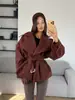 Europa Transfronteriza Otoño/Invierno 2026 Nueva Chaqueta Cortavientos Elegante Americana Streetwear para Mujer con Solapa Grande y Cinturón Adelgazante