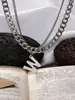 Colar com Letra W para Homens, Estilo Hip-Hop de Nicho de Luxo Leve, Nova Corrente de Suéter Tendência para Clavícula, Estilo Casal para Mulheres