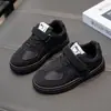 Zapatos de lona de suela blanda antideslizantes de corte bajo Zapatos de entrenamiento alemanes zapatos blancos para niños zapatos deportivos para niños zapatos transpirables para niñas nuevo otoño