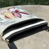 Directo de Fábrica Nuevo Bolso Cruzado Bordado en Oro Estilo Étnico de Yunnan Bolso de Viaje Grande Como Bolsa de Tela Bolsa Bordada Dos Capas