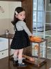 Roupa para Boneca Infantil: Blusa e Saia com Suspensório - Nova Coleção Primavera 2026 - Estilo Coreano - Roupas Infantis para Meninas - Roupas de Bebê - Conjunto de Primavera para Meninas