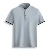 Camisa Polo Masculina de Manga Curta para o Verão com Gola Alta Lisa, Acabamento em Cor Contrastante e Botões de Quatro Fileiras, Camiseta Casual de Negócios com Gola Henry para Homens