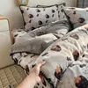 Juego de colcha acolchada de terciopelo de leche para invierno, incluye una funda de edredón de forro polar coral engrosada y cálida, ropa de cama de forro polar reversible de una sola pieza