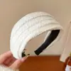 Diadema de Borde Ancho para Otoño e Invierno Estilo Coreano para Mujer Diadema Alta para la Parte Superior de la Cabeza Hace que la Cara Parezca Más Pequeña Sensación de Alta Calidad Pinza para el Cabello Accesorios para el Cabello Antideslizante Pinza para el Cabello Goma para el Cabello