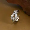 Anillo Abierto de Dos Tonos Electroplateado de Moda Estilo Coreano y Japonés para Mujer, Lujo Ligero, Gama Alta, Anillo Único y Elegante