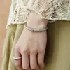 Pulseira Aberta Única com Textura de Metal de Designer Cravejada com Diamantes Feita à Mão Estilo Europeu e Americano Anel Versátil Empilhável