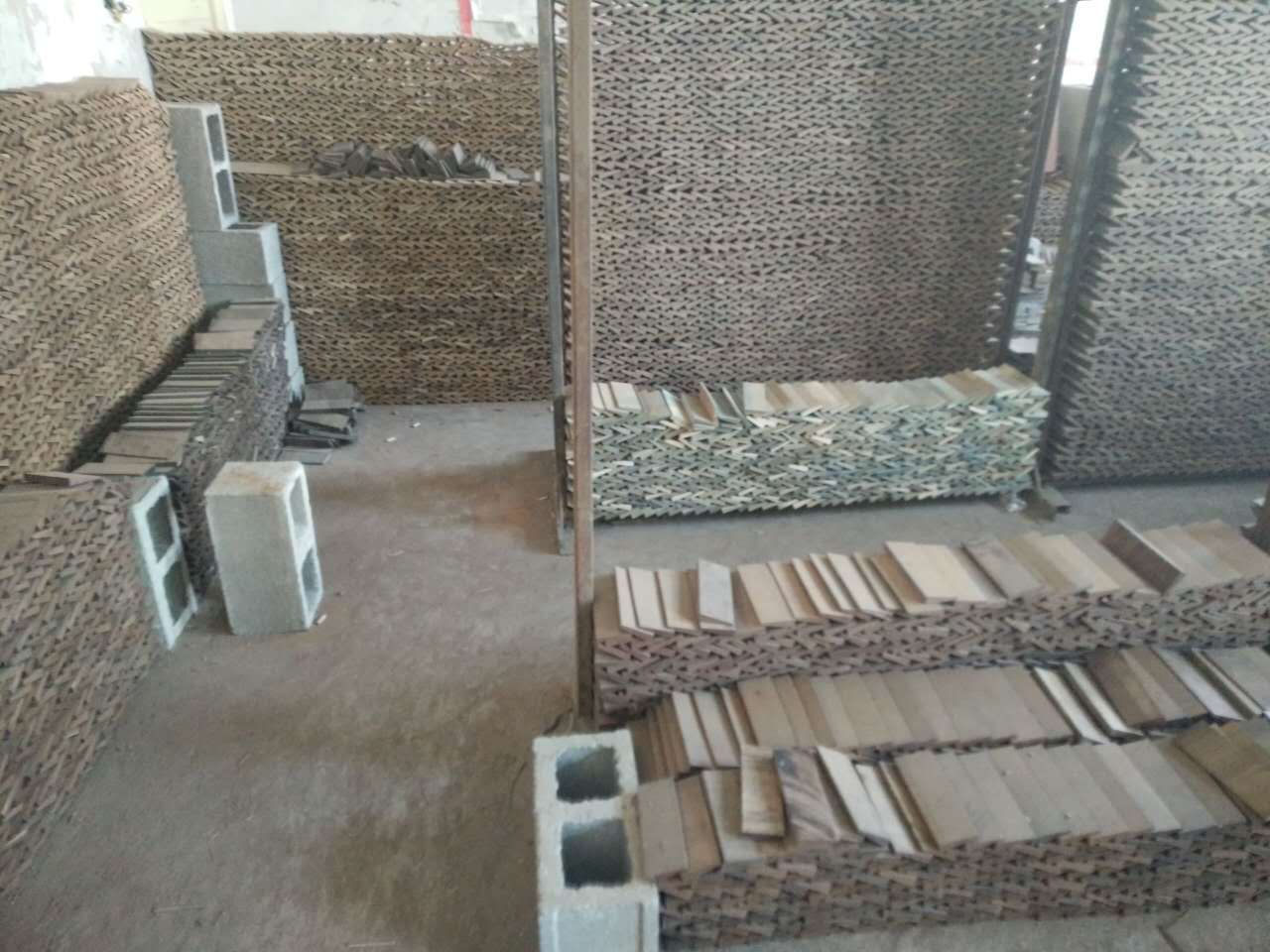 304309242383489272