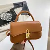 Bolsa de Mão de Luxo Estilo Coreano para Mulheres 2026 Nova Tendência Moda Versátil para o Dia a Dia Bolsa de Ombro Único Leve Luxo Chique Bolsa Transversal