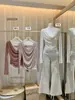AS OFICIAL Outono Inicial Estiloso Color Blocking Renda Patchwork Bolinhas Falso Duas Peças Decote Amplo Manga Longa Blusa Feminina 28852