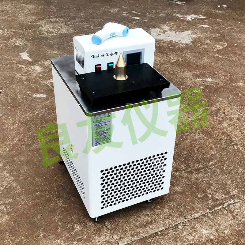 THD黑体恒温水槽 3