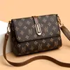 Bolsa de Couro Macio para Mulheres 2026 Novo Estilo Bolsa Transversal Grande Capacidade Casual Versátil Ombro Bolsa de Mãe Bolsa Quadrada Pequena