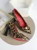 Saltos Plataforma Impermeáveis para Mulheres, Solas Vermelhas Sexy, Elegantes e Confortáveis, Sapatos Versáteis de Bico Fino para Mulheres Profissionais, Deslumbrantes Sapatos para o Dia a Dia para Mulheres