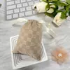 Bolsa de Almacenamiento de Franela a Cuadros con Cordón para Joyería y Cosméticos, Bolsa de Cordón Personalizada Certificada Ecológica