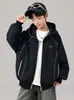 Jaqueta Infantil Estilo Primavera e Outono 2026 Novo Top de Tricô Infantil para Crianças de Média e Maior Idade Roupas de Outono para Meninos Cardigã com Capuz
