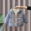 1364 Casaco de Algodão Xadrez de Inverno para Meninos 2026 Novo Estilo Jaqueta de Algodão Acolchoada Quente para Crianças Roupas de Inverno para Bebê