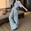 Novo Conjunto de Verão 2025 Estilo Coreano Gola Assimétrica Ombro a Ombro Design Cintura Marcada Tops de Manga Curta Calças Largas Emagrecedoras para Mulheres