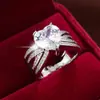 Anillo de Zirconia en Forma de Corazón, Moderno, Sencillo, Versátil, Banda Lisa, Estilo Regalo Navideño, Anillo para Mujer, Joyería, Venta Directa del Fabricante