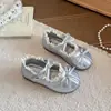 Sapatos de Couro Infantis 2026 Novo Estilo Popular com Laço Sapatos Princesa Solado Macio Cadarço Sapatos Individuais para Bebês Meninas