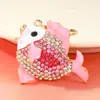 Llavero popular de pez pequeño transfronterizo colgante para coche metal strass bolsa pez dorado carpa regalo pequeño conmemorativo creativo