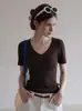 Camiseta de malha elegante de alta qualidade TGGTA, decote V, manga curta, absolutamente deslumbrante e bonita, top com ombro normal 10480