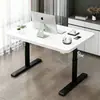 Mesa de noche para uso doméstico, mesa ajustable en altura manual y móvil con ruedas, escritorio de escritura pequeño para estudiantes, mesa de estudio para niños con ruedas