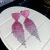 Pendientes de Plata de Estilo Europeo y Americano Transfronterizos con Borlas Tachonadas de Diamantes, Artesanía Exquisita, Pendientes Audaces con un Toque de Lujo Ligero y Sensación de Alta Gama, Modernos Accesorios para Orejas de Mujer