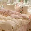 Juego de falda de cama de cuatro piezas, modelo nuevo 2026, estilo suave y fresco, juego de cama de tres piezas para estudiante, estilo sábana y falda de cama, recomendado por Xiaohongshu