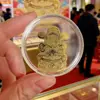 Adesivo de celular estilo Shuibei em ouro puro 999 com motivos de dinheiro e ovelhas, acessório criativo para atrair clientes, brindes no atacado