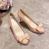 Zapatos de tacón alto de tacón fino, estilo francés, punta redonda, elegantes, femeninos, con lazo, boca poco profunda, versátiles, nuevos para Primavera y Otoño 2025