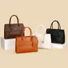 Bolsa Feminina Transfronteiriça 2025 Nova Bolsa Transversal de Grande Capacidade Bolsa de Ombro para Trabalho de Alto Nível Bolsa de Mãe Bolsa de Mão Feminina
