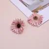 Flor artificial cabeza de flor pequeña flor mini girasol tocado making material de flor margarita accesorios para el cabello pasador decoración flor pequeña de crisantemo silvestre