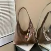 Venda Quente Super Popular Bolsa Tote de Couro Cera de Óleo para Mulheres 206 Novo Estilo Toque de Luxo Grande Capacidade para Aula Deslocamento Bolsa de Ombro Único
