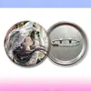 Conjunto de Brinde Lata de Broches, Pins e Suporte Merchandise In the Name of Shine
