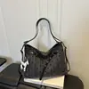 Otoño 2026 Nuevo Bolso de Hombro Casual Relajado de Alto Valor Bolso Cruzado para Mujer Mochila para el Trabajo Venta al por Mayor de Bolsos para Mujer